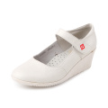 Vente en gros alibaba Chine fourniture chaussures chaussures femmes et infirmières chaussures blanches